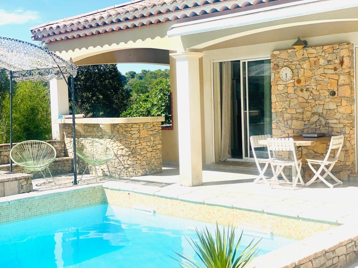 Villa Nimes Exterior foto